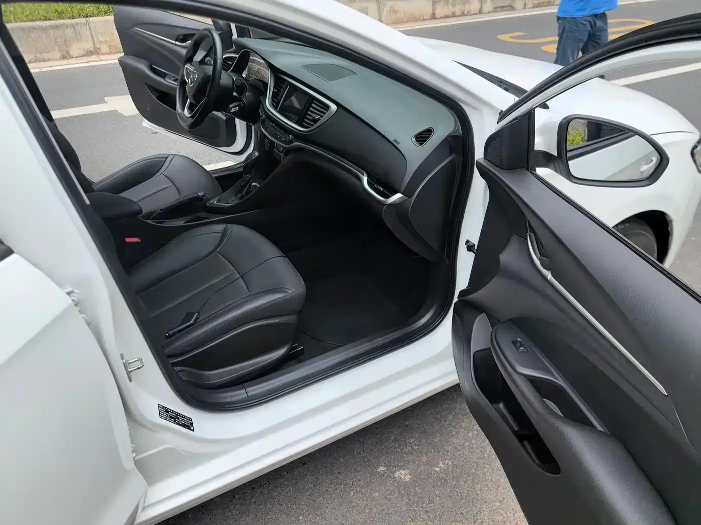 Buick Excelle 2021 Classic 1.5L Automatic Elite — миниатюра 15
