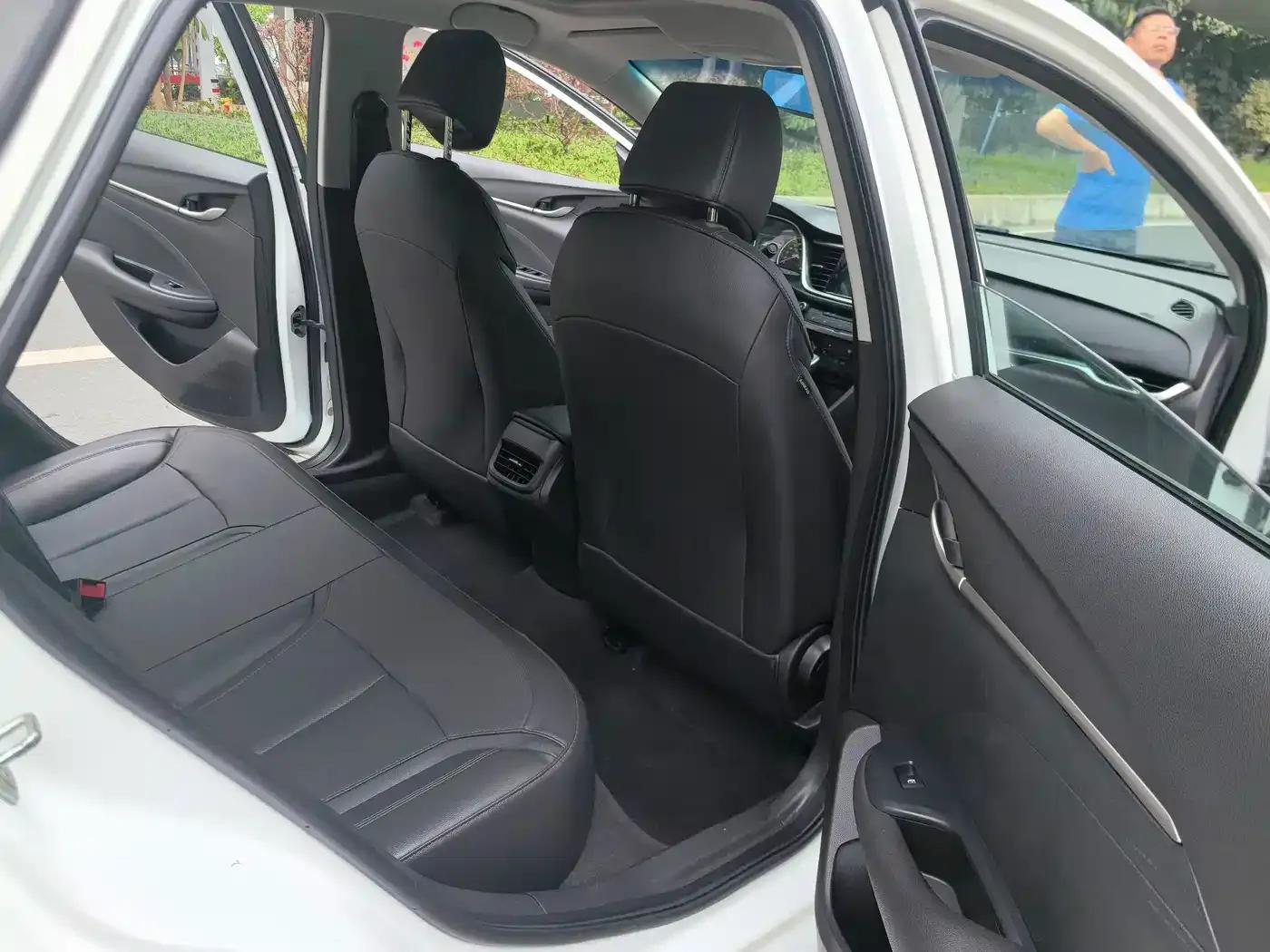 Buick Excelle 2021 Classic 1.5L Automatic Elite — миниатюра 17