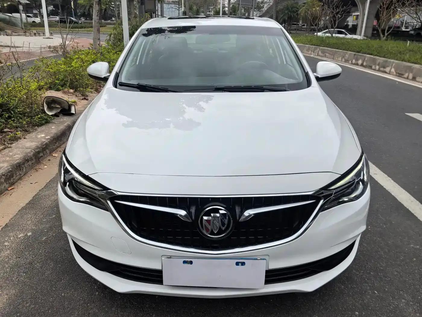 Buick Excelle 2021 Classic 1.5L Automatic Elite — миниатюра 3