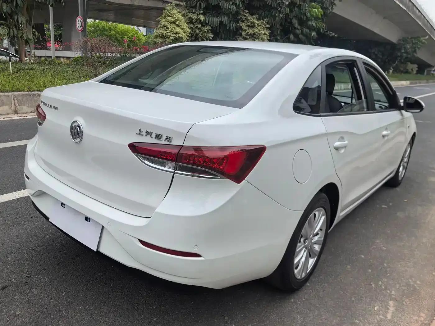 Buick Excelle 2021 Classic 1.5L Automatic Elite — миниатюра 4
