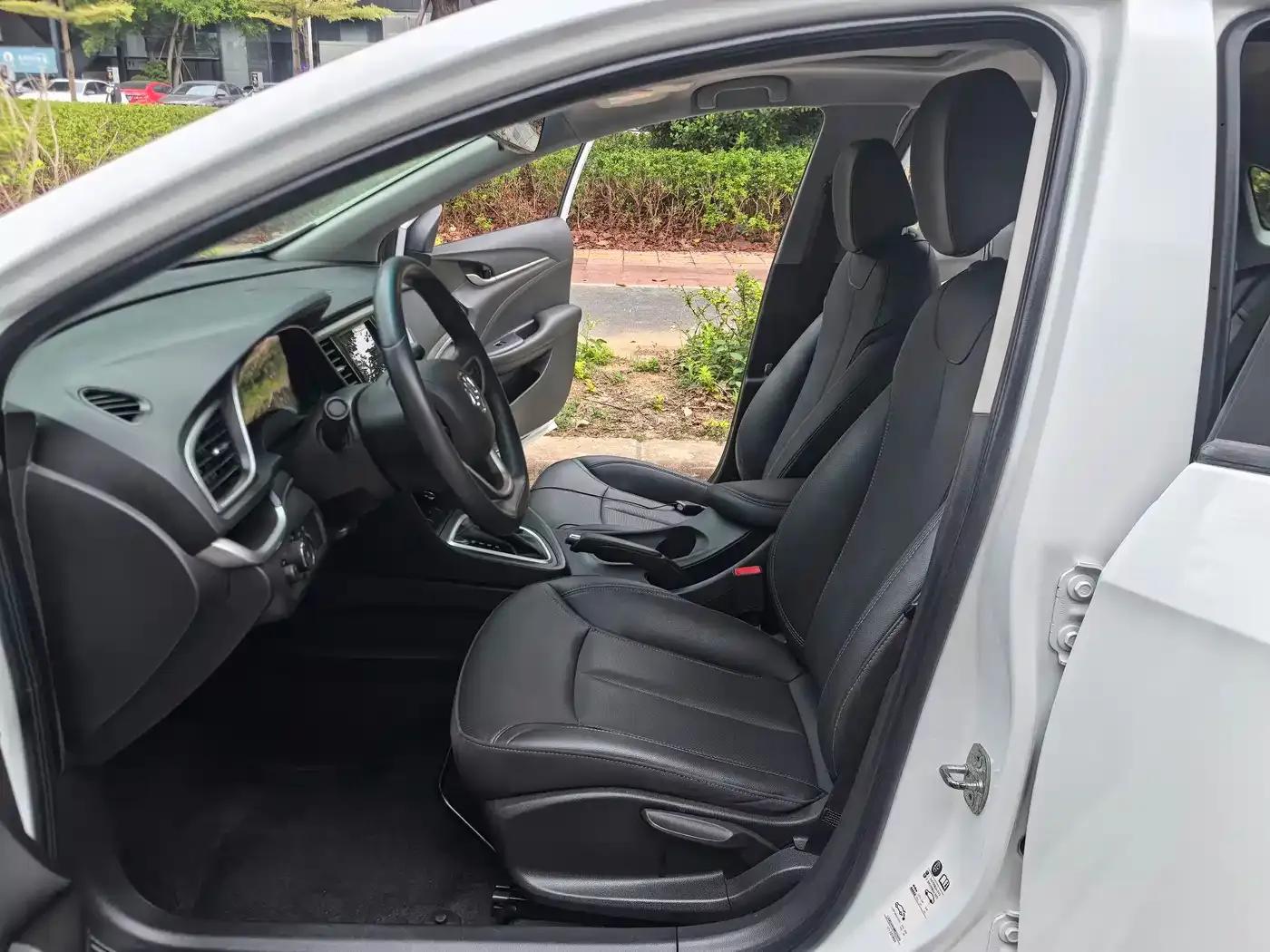 Buick Excelle 2021 Classic 1.5L Automatic Elite — миниатюра 7