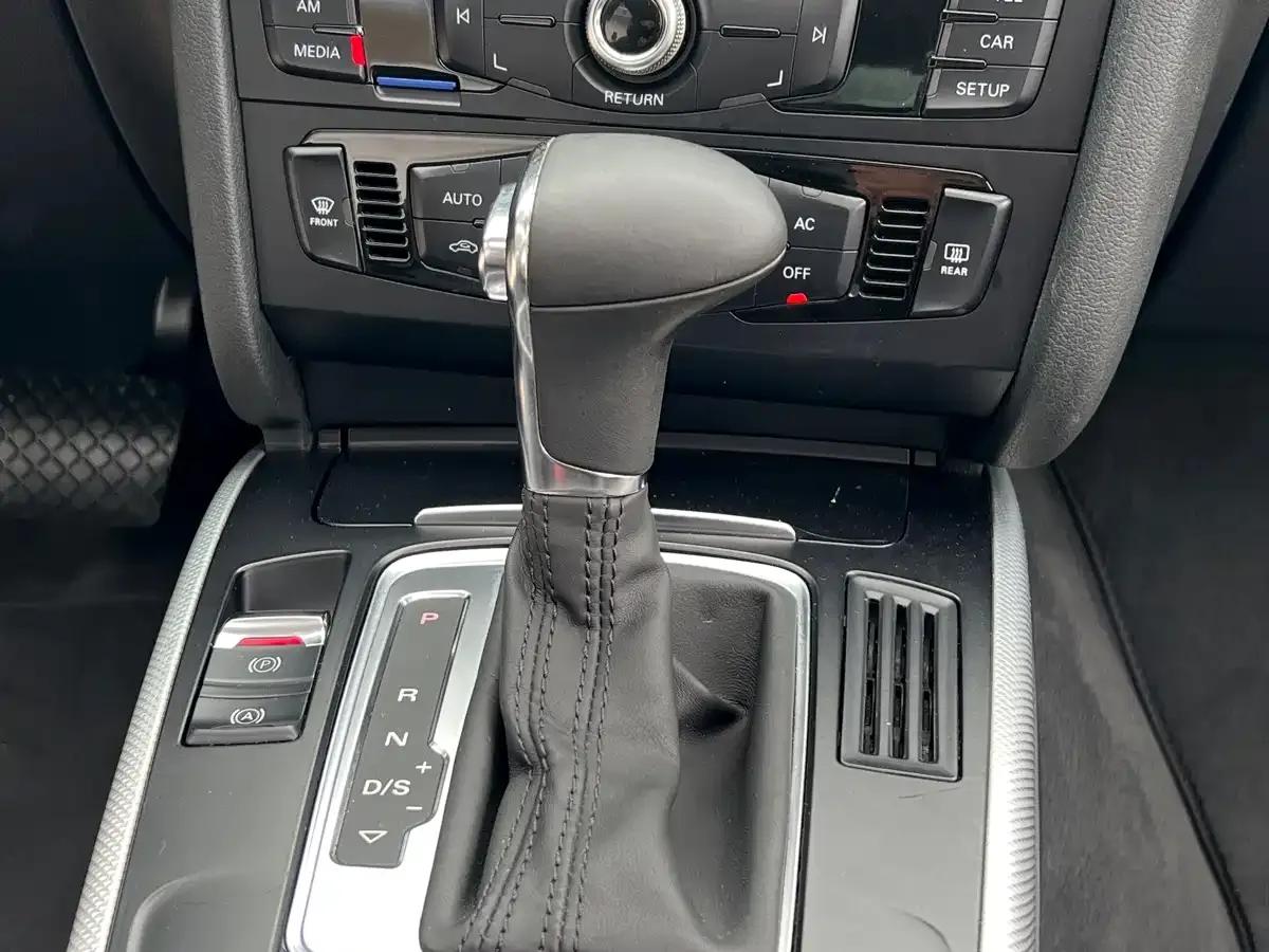 Audi A4L 2013 35 TFSI Automatic Standard Edition — миниатюра 10