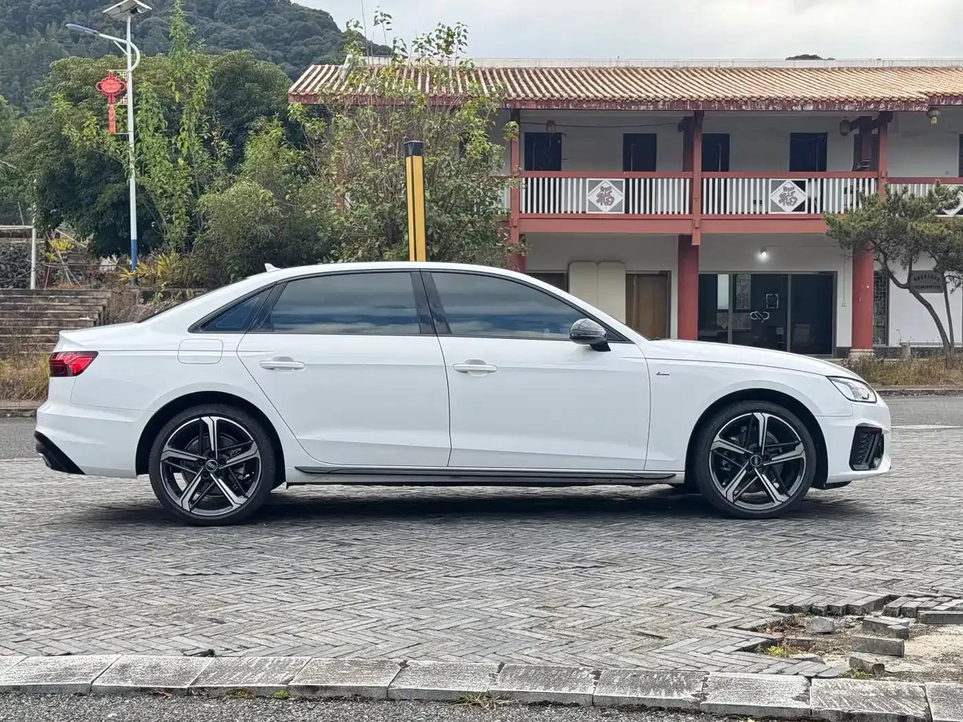 Audi A4L 2024 40 TFSI Luxury Dynamic — миниатюра 4