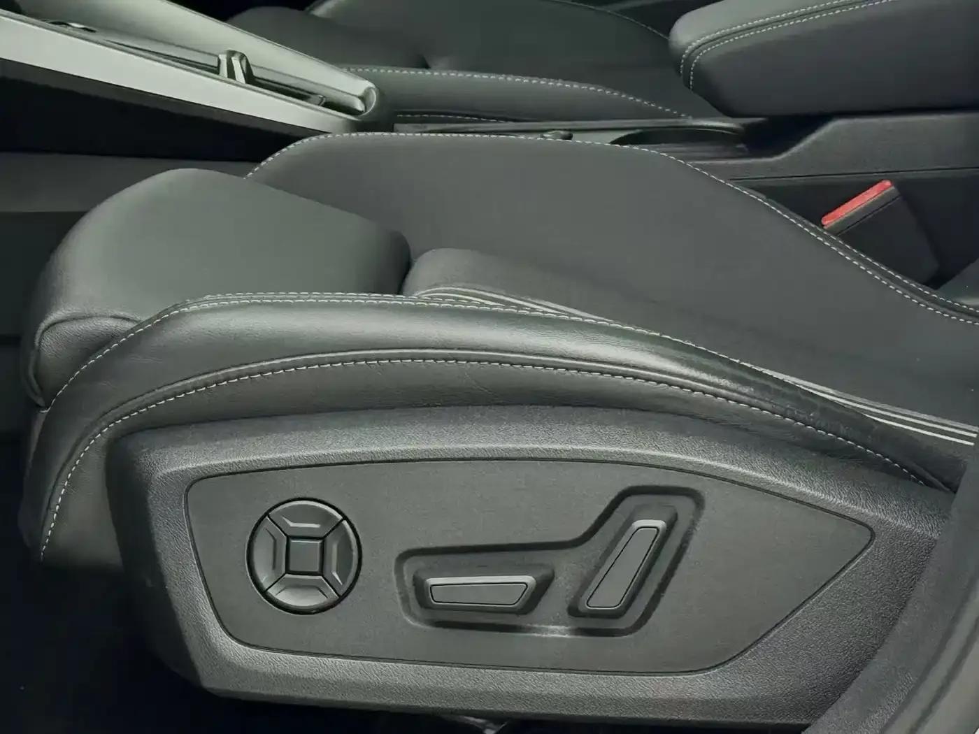 Audi A3 2022 Sportback 35 TFSI Luxury Sport — миниатюра 17