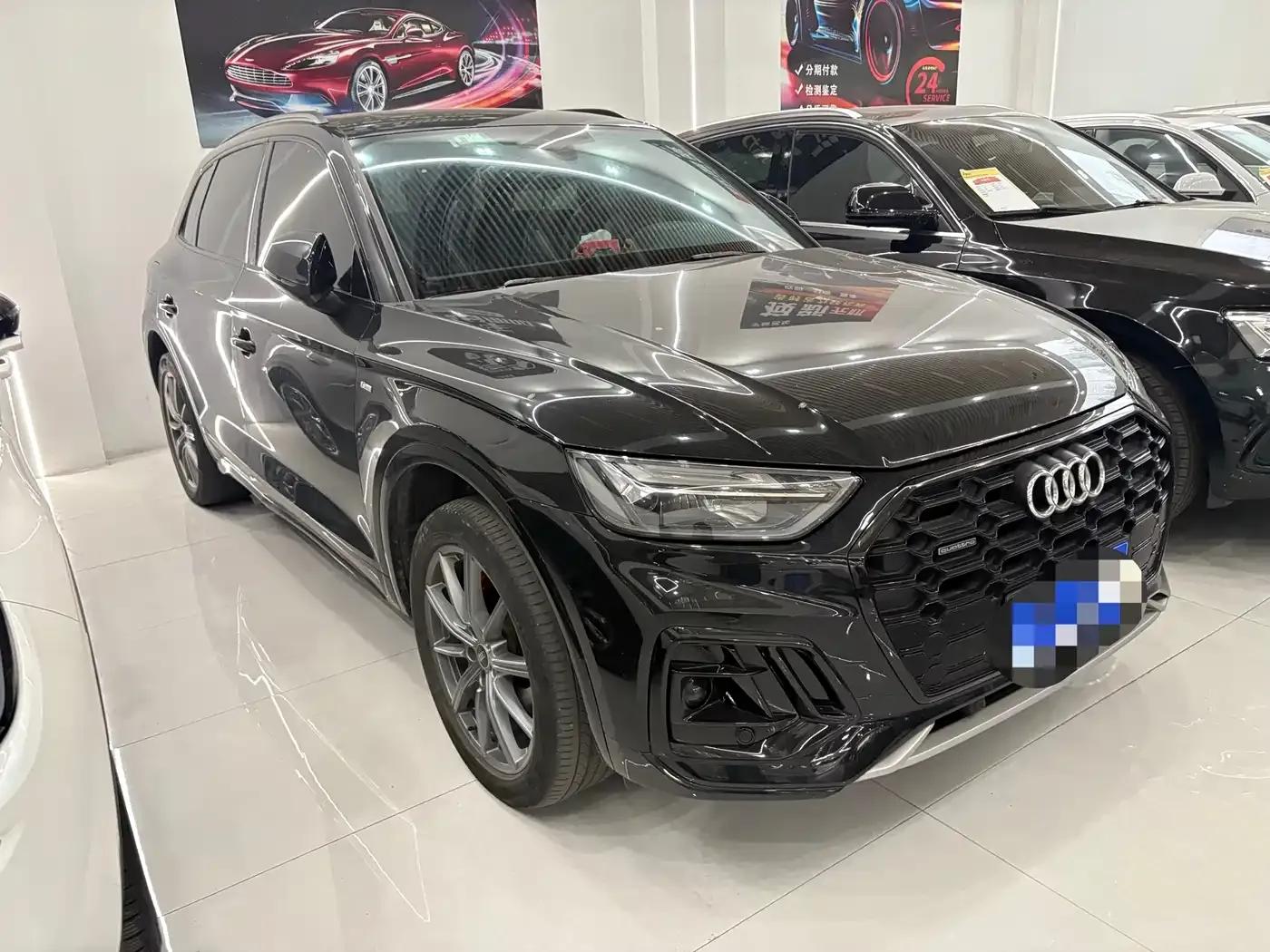 Audi Q5L 2022 40T RS Package Sport Edition — миниатюра 3