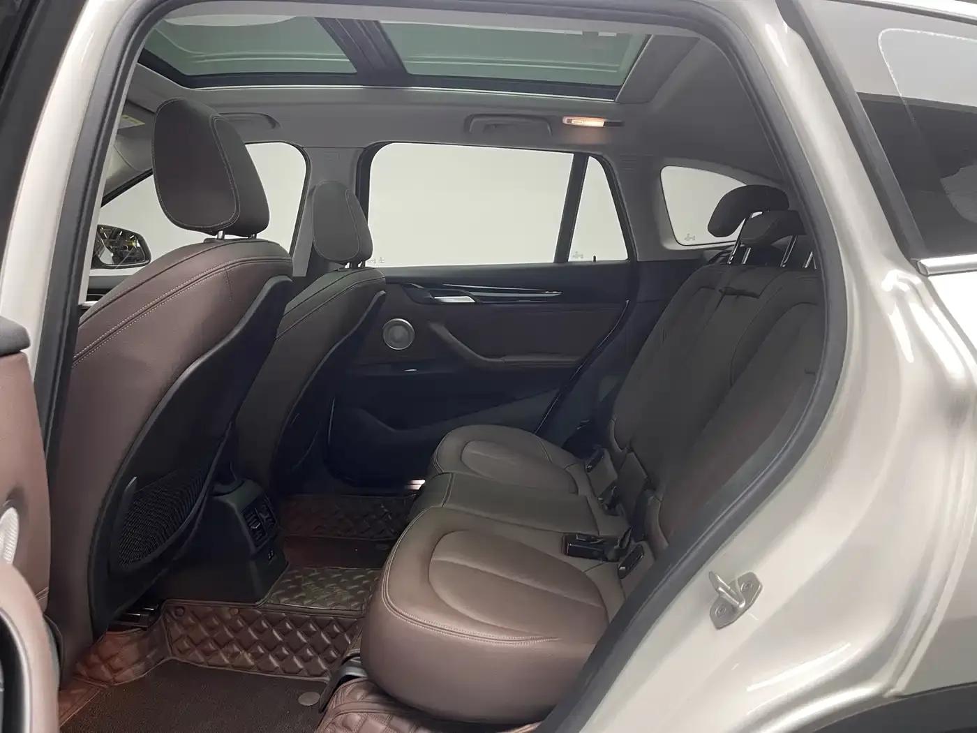 BMW X1 2021 sDrive25Li Leading Edition — миниатюра 12