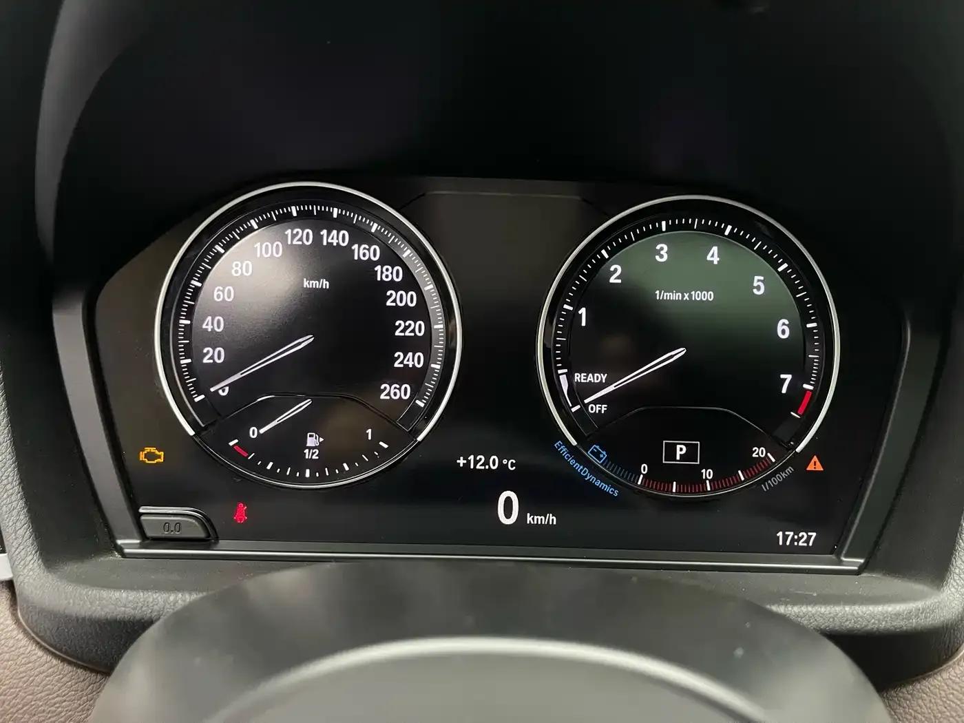 BMW X1 2021 sDrive25Li Leading Edition — миниатюра 7