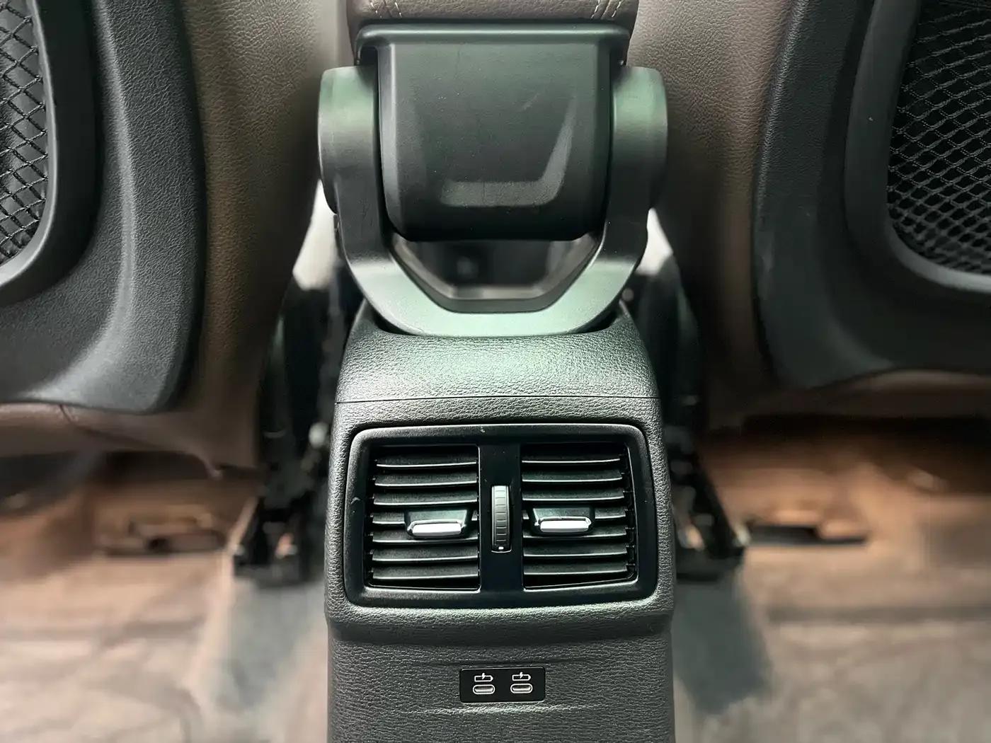 BMW X1 2022 xDrive25Li Premium — миниатюра 17