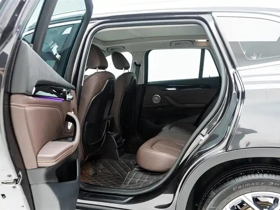 BMW X1 2022 sDrive25Li Leading Edition — миниатюра 16