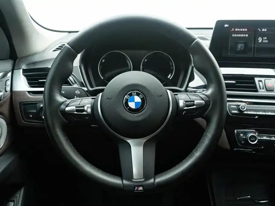 BMW X1 2022 sDrive25Li Leading Edition — миниатюра 22
