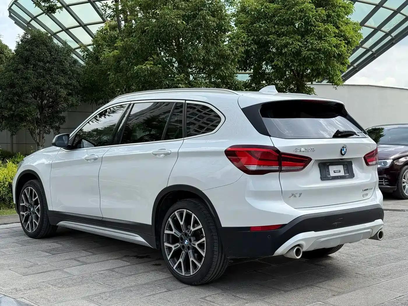 BMW X1 2021 xDrive25Li Premium — миниатюра 6