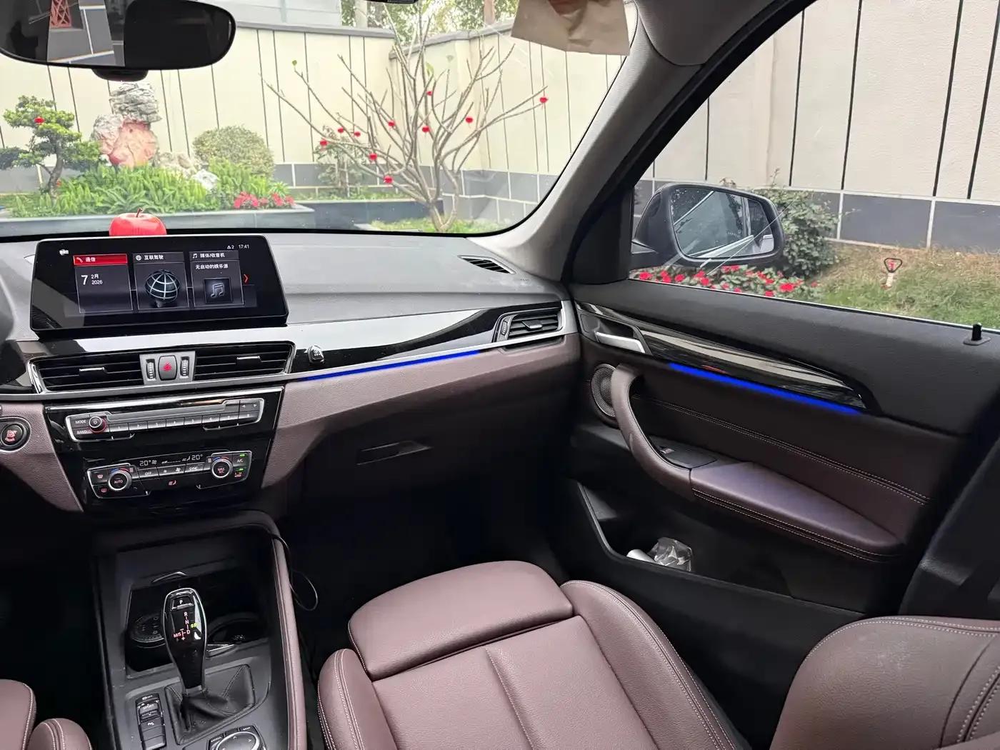 BMW X1 2022 sDrive25Li Leading Edition — миниатюра 13