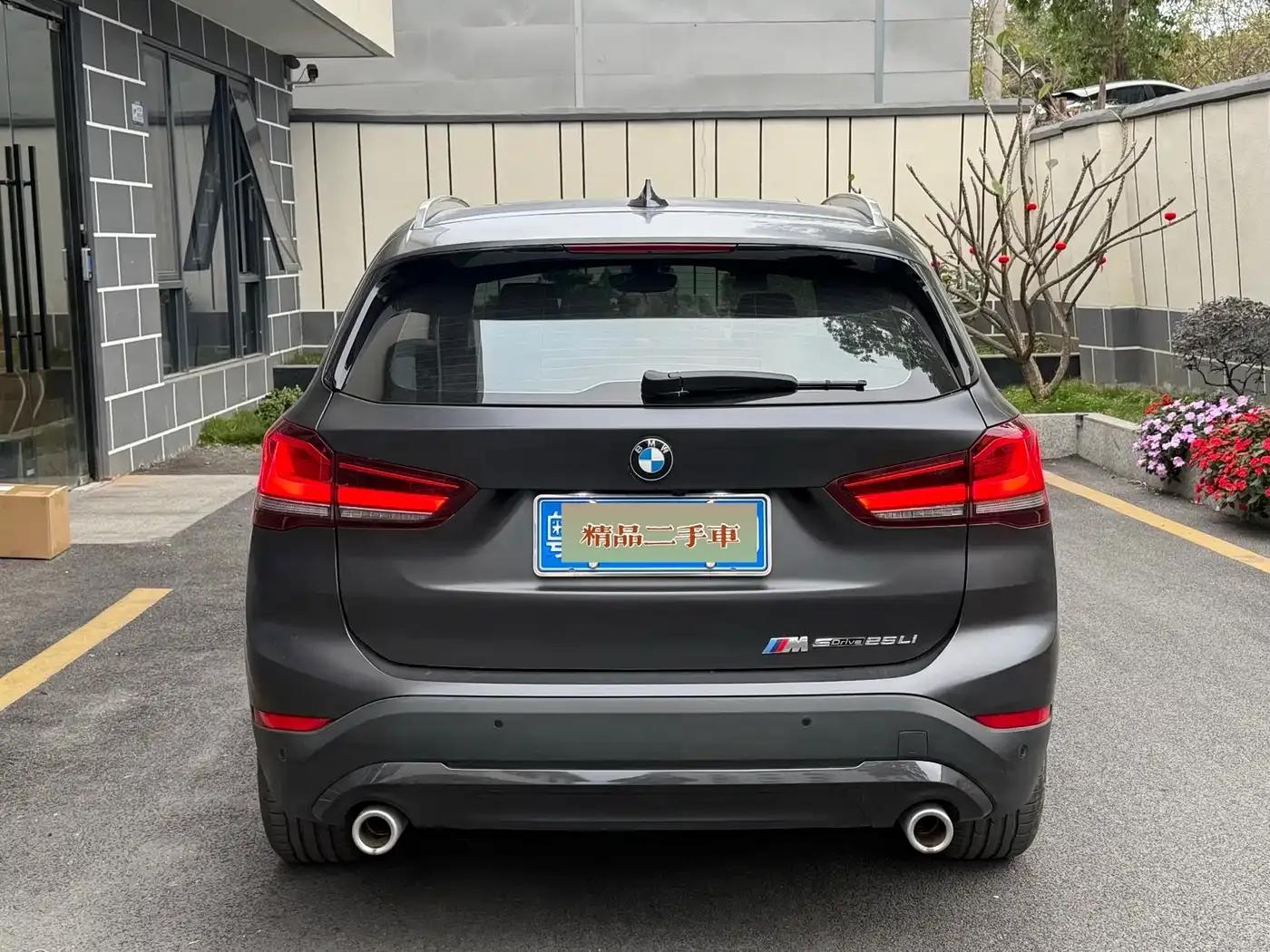 BMW X1 2022 sDrive25Li Leading Edition — миниатюра 5