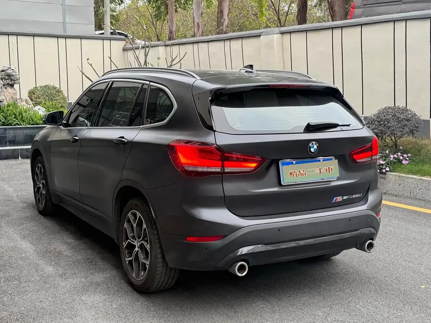 BMW X1 2022 sDrive25Li Leading Edition — миниатюра 6