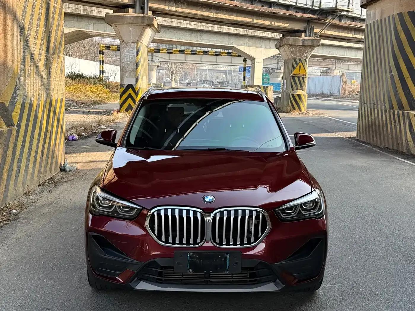 BMW X1 2021 Facelift sDrive25Li Leading Edition — миниатюра 2
