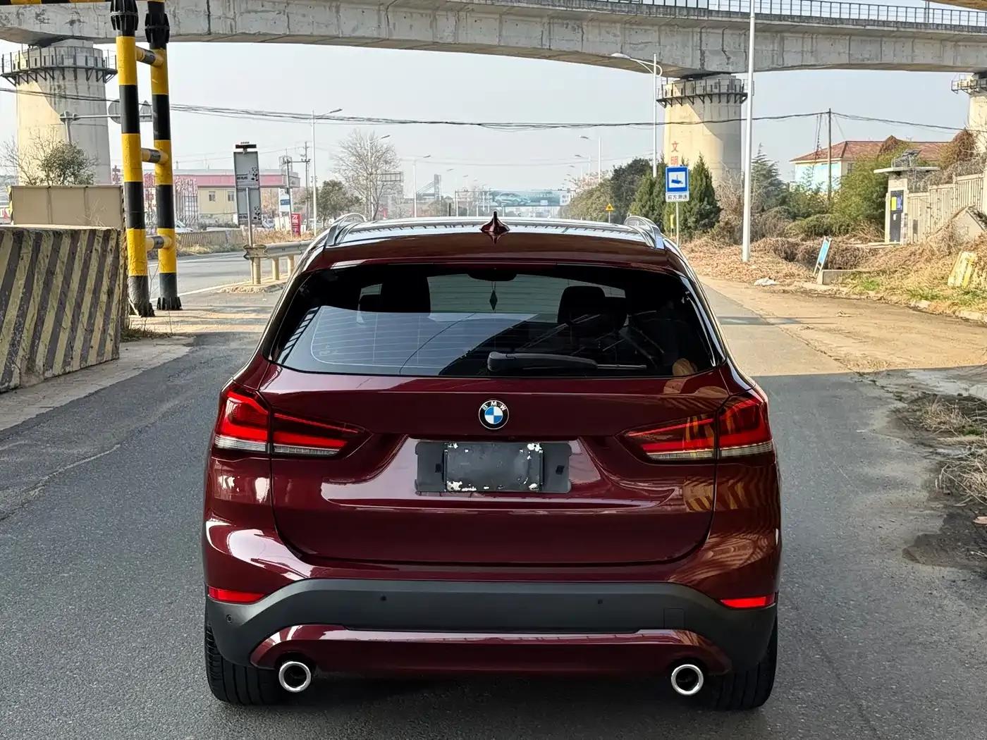 BMW X1 2021 Facelift sDrive25Li Leading Edition — миниатюра 4