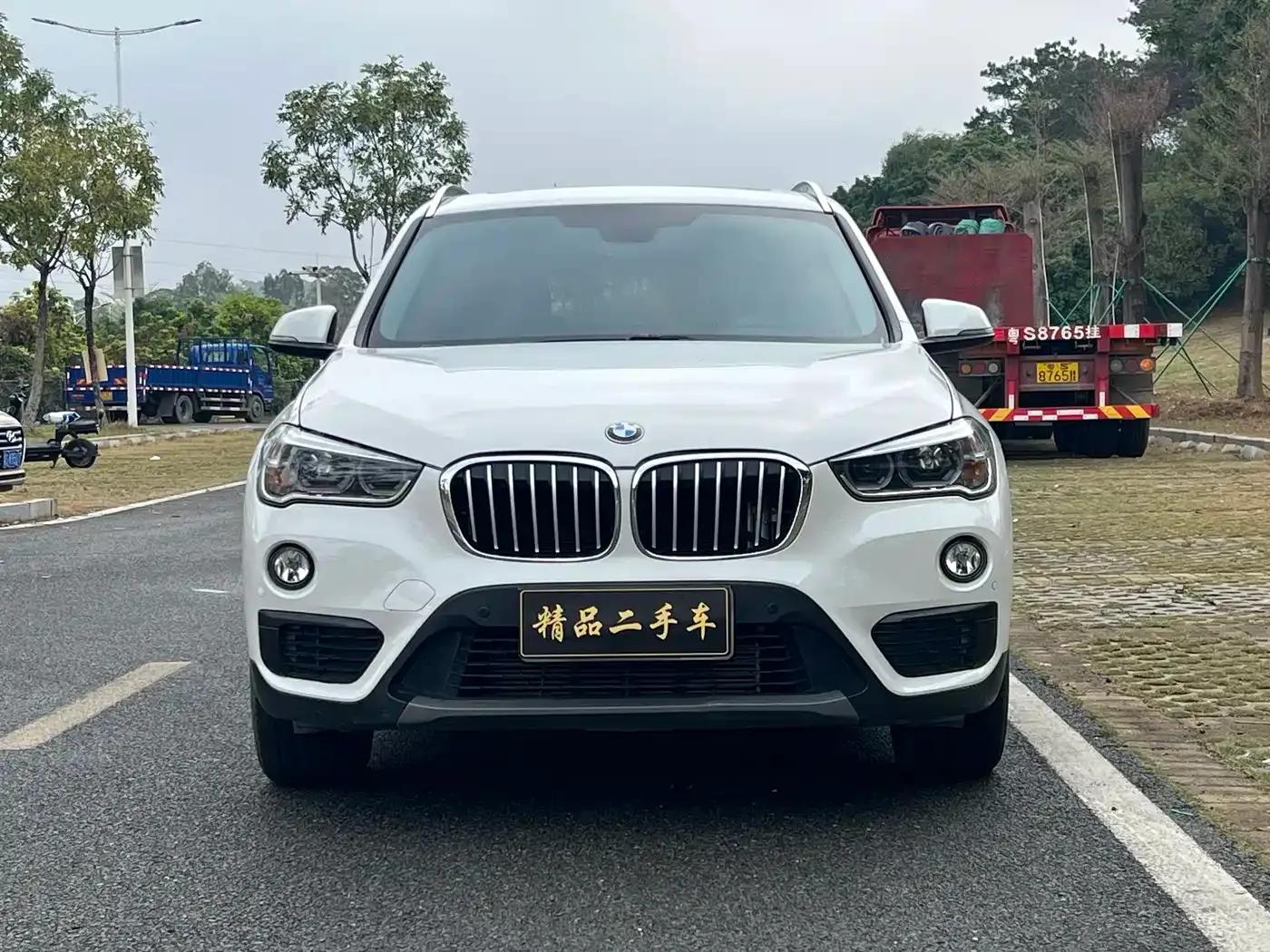 BMW X1 2018 sDrive20Li Leading Edition — миниатюра 3