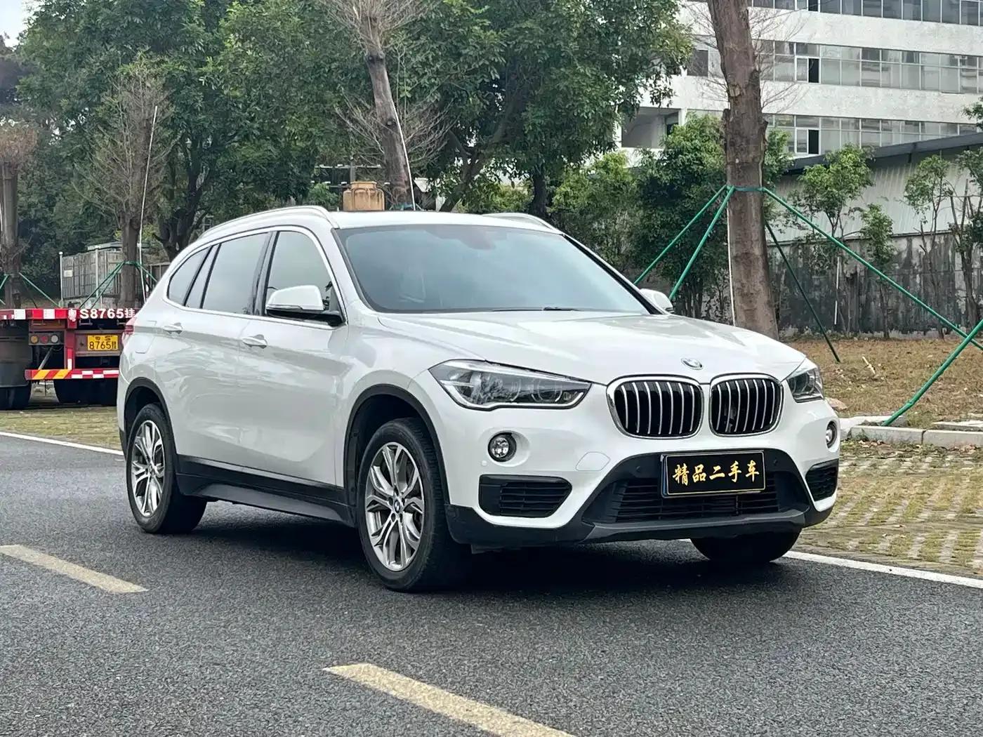 BMW X1 2018 sDrive20Li Leading Edition — миниатюра 4