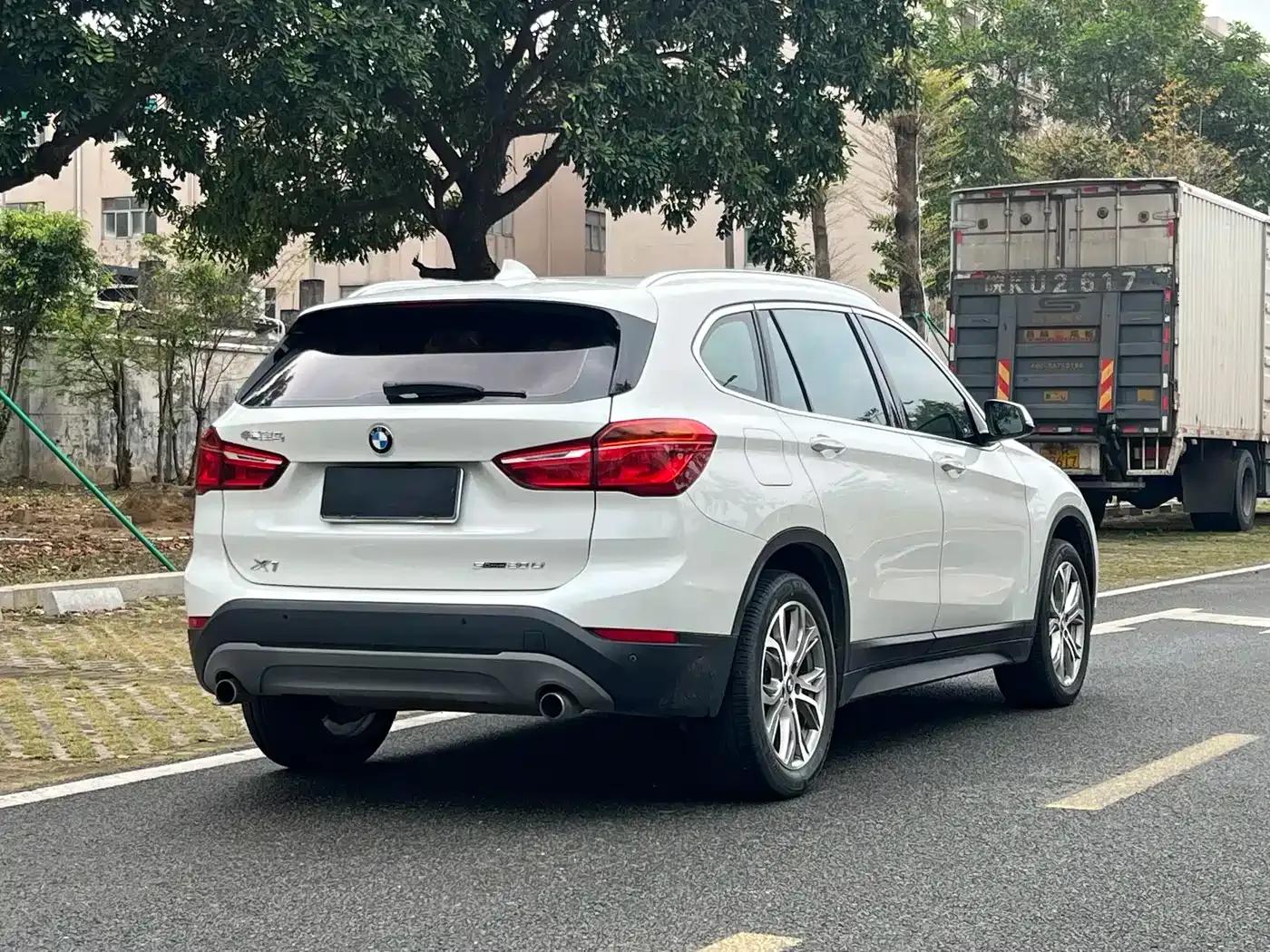 BMW X1 2018 sDrive20Li Leading Edition — миниатюра 5
