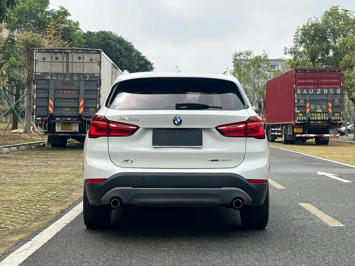 BMW X1 2018 sDrive20Li Leading Edition — миниатюра 6