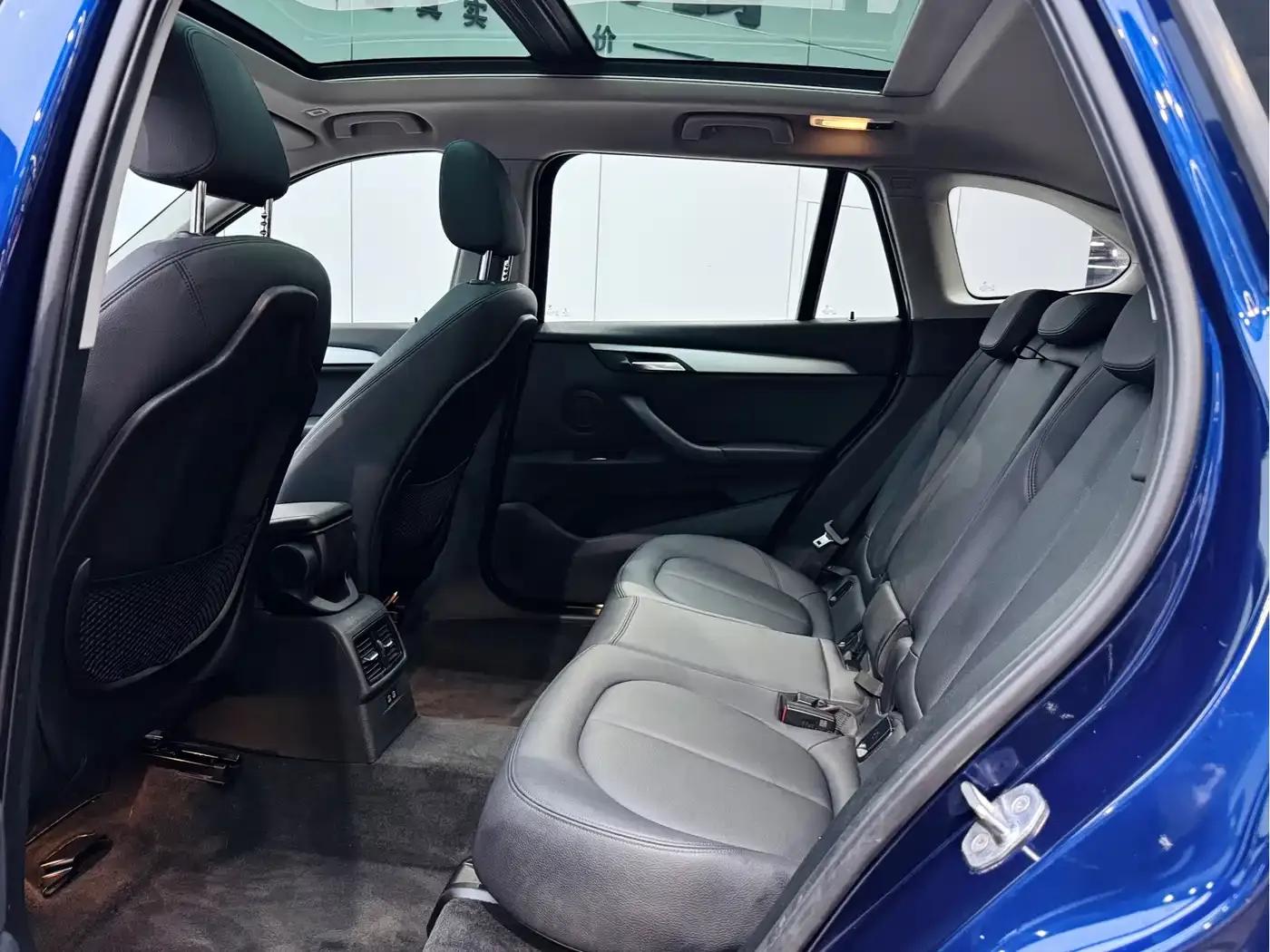 BMW X1 2019 sDrive18Li Fashion Edition — миниатюра 10