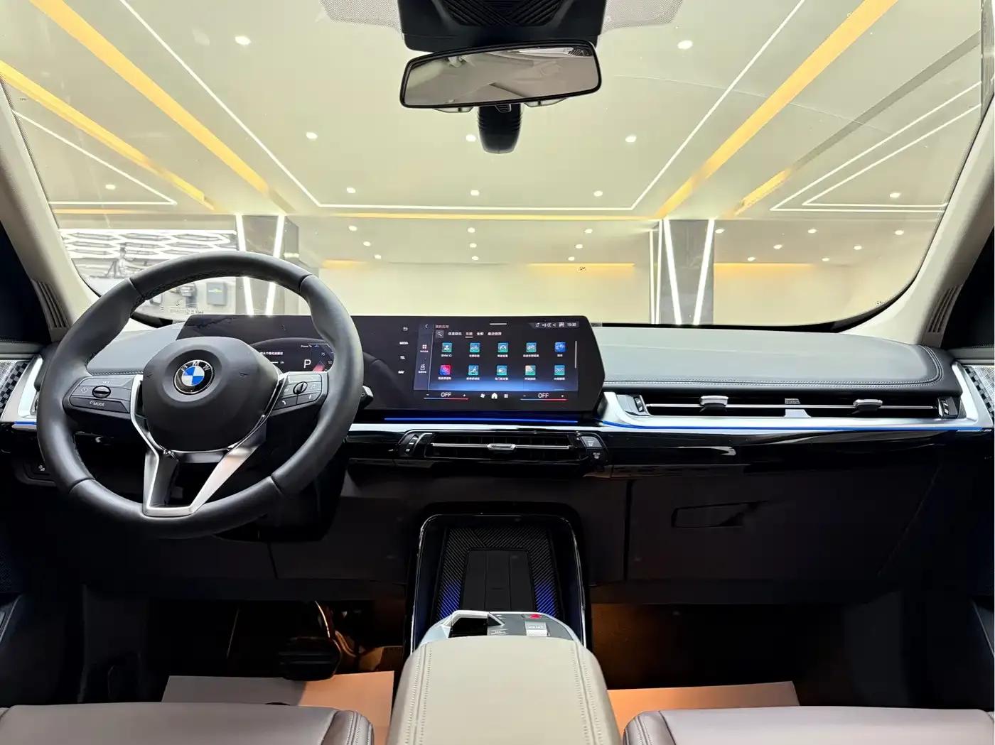 BMW X1 2025 sDrive25Li X Design Package — миниатюра 7
