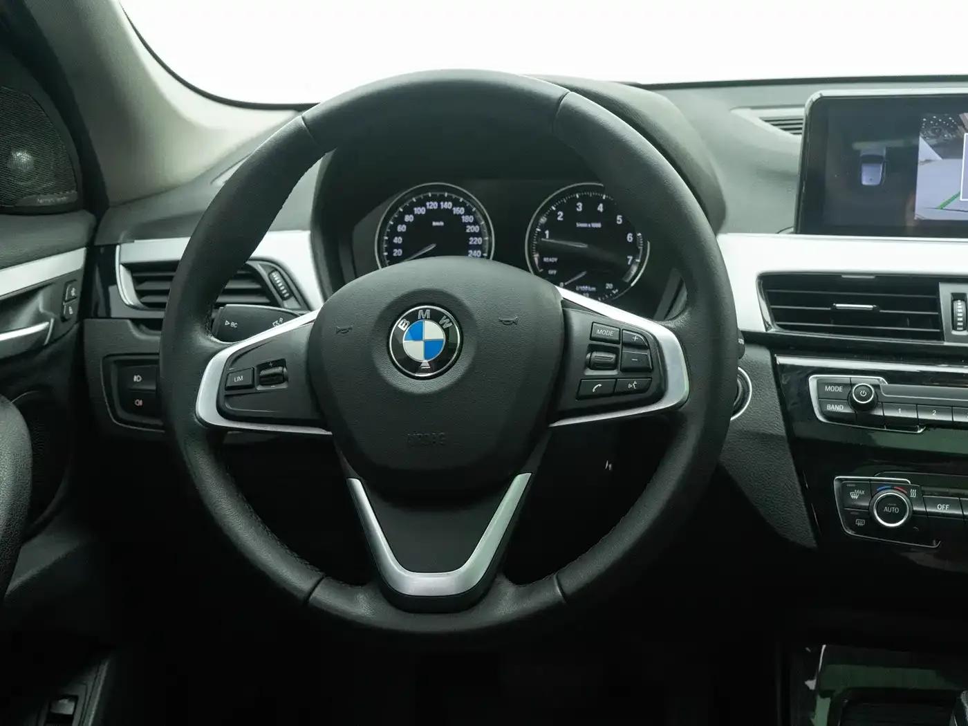 BMW X1 2019 sDrive20Li Leading Edition — миниатюра 11