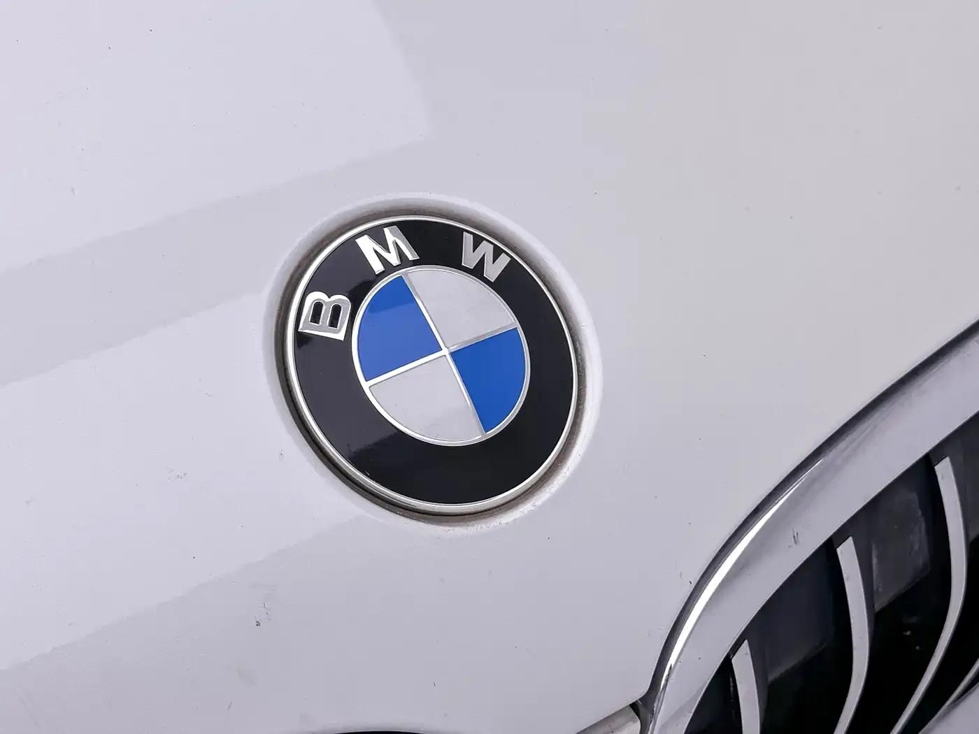 BMW X1 2019 sDrive20Li Leading Edition — миниатюра 17