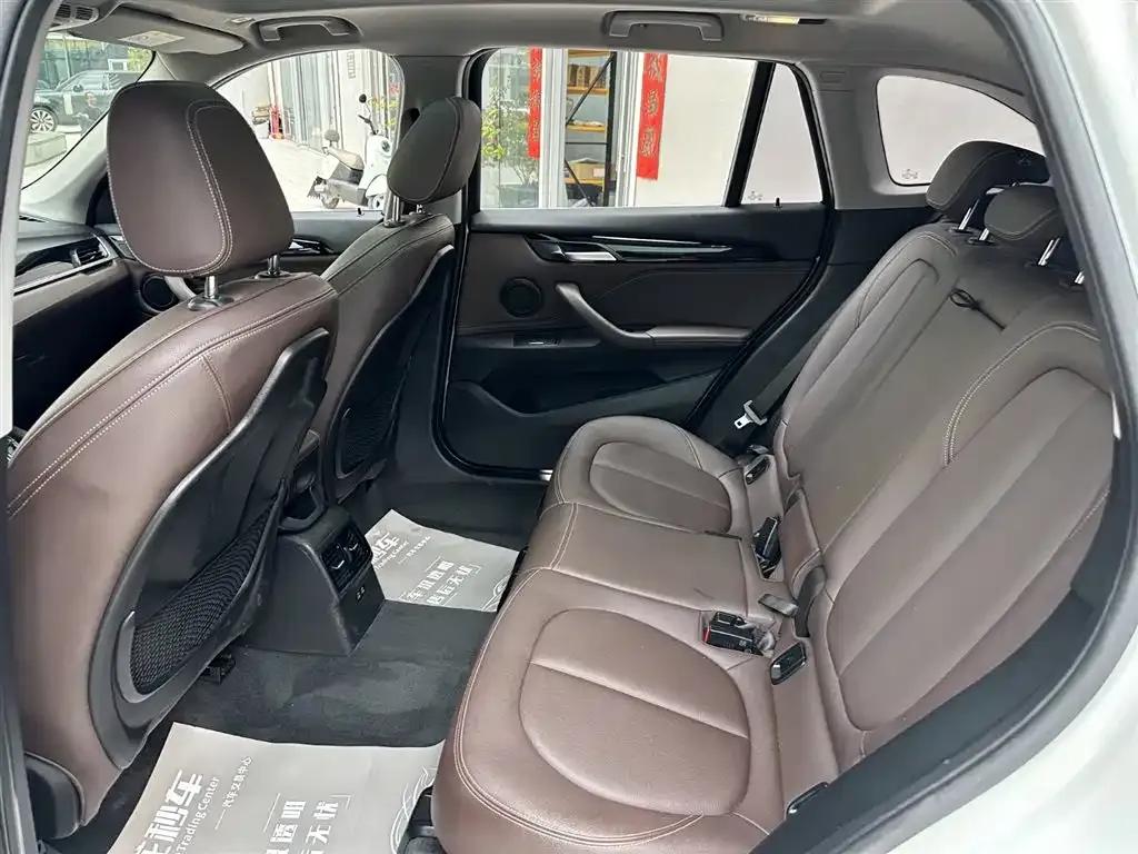 BMW X1 2020 sDrive25Li Leading Edition — миниатюра 14