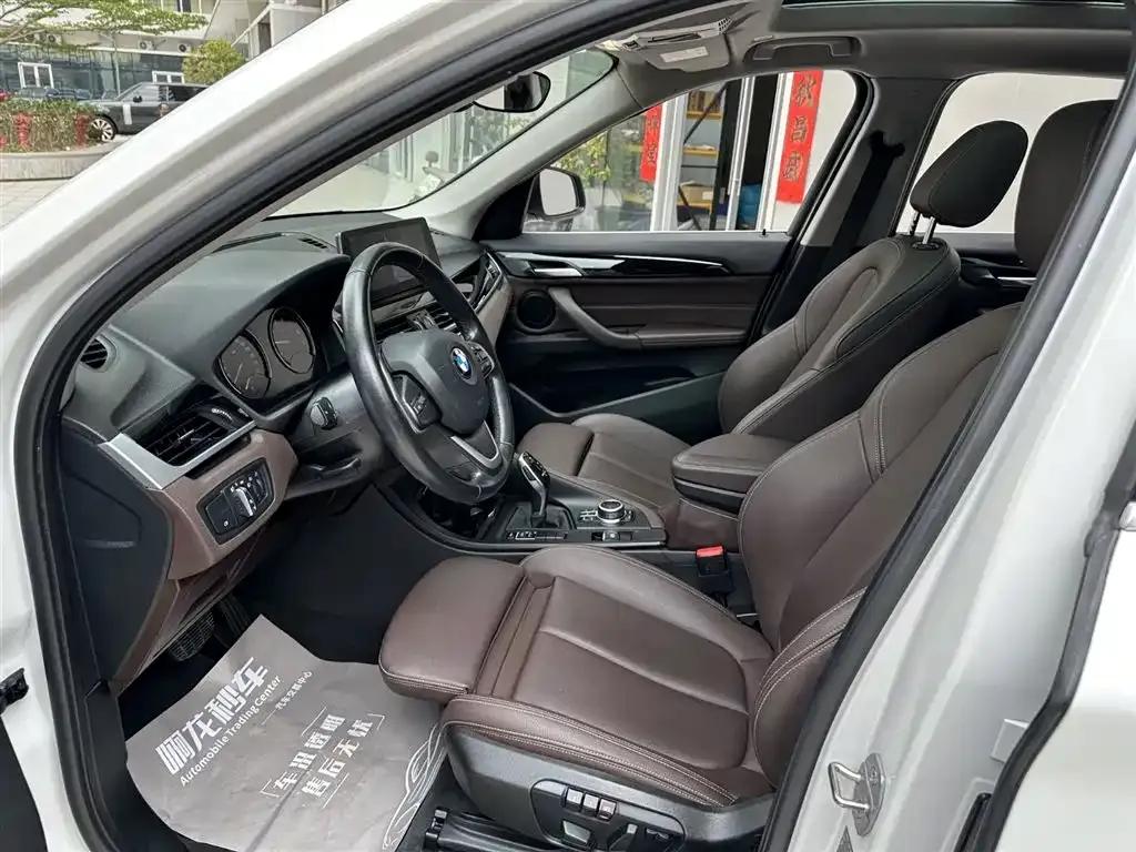 BMW X1 2020 sDrive25Li Leading Edition — миниатюра 15