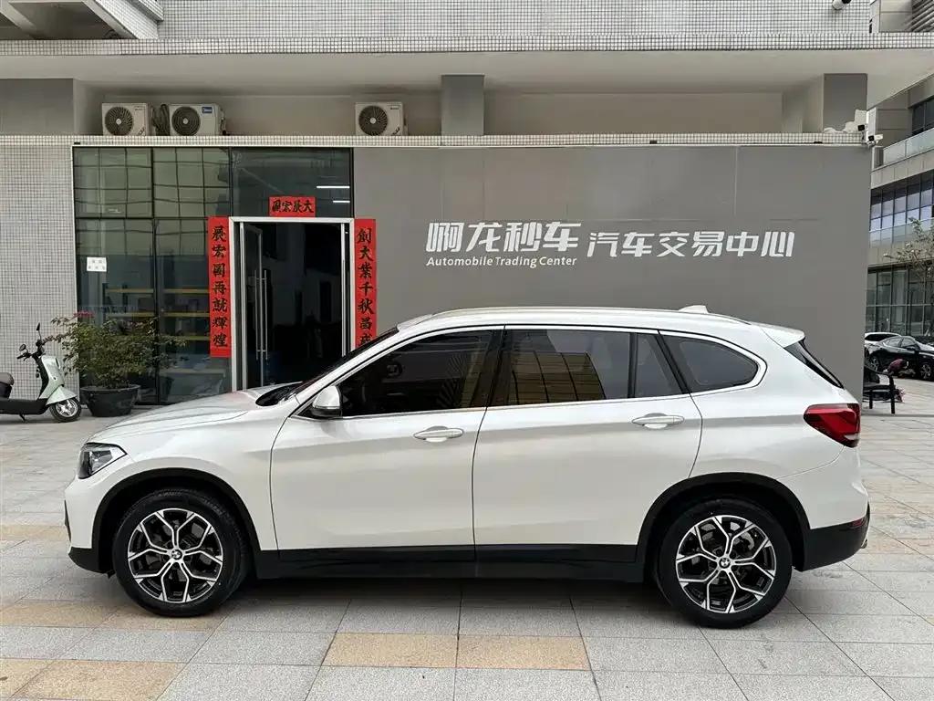 BMW X1 2020 sDrive25Li Leading Edition — миниатюра 6