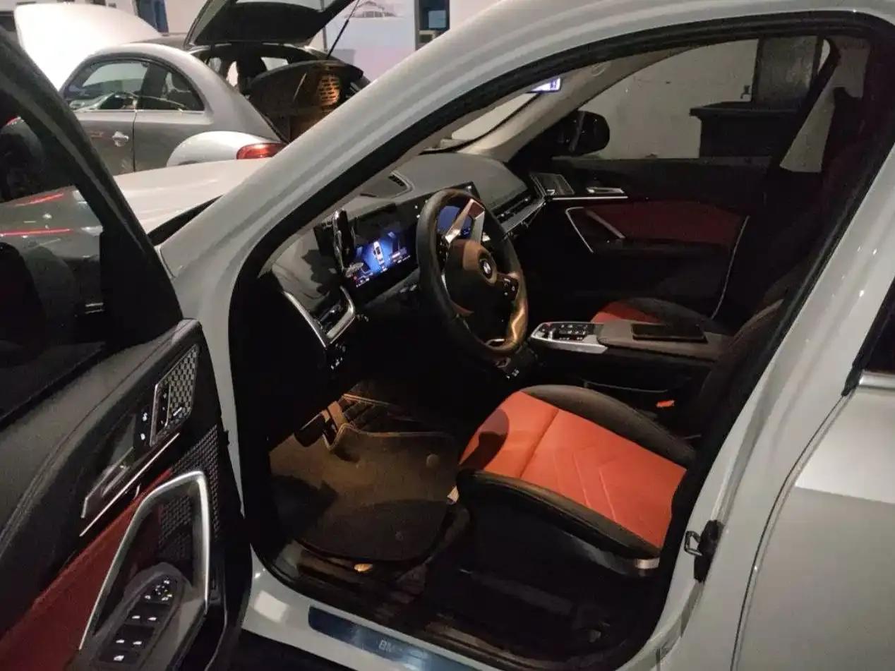 2023 BMW X1 xDrive25Li X Design Package — миниатюра 3