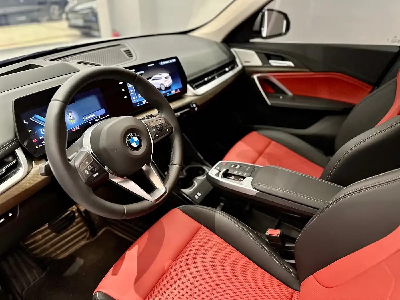 BMW X1 2025 xDrive25Li X Design Package — миниатюра 5