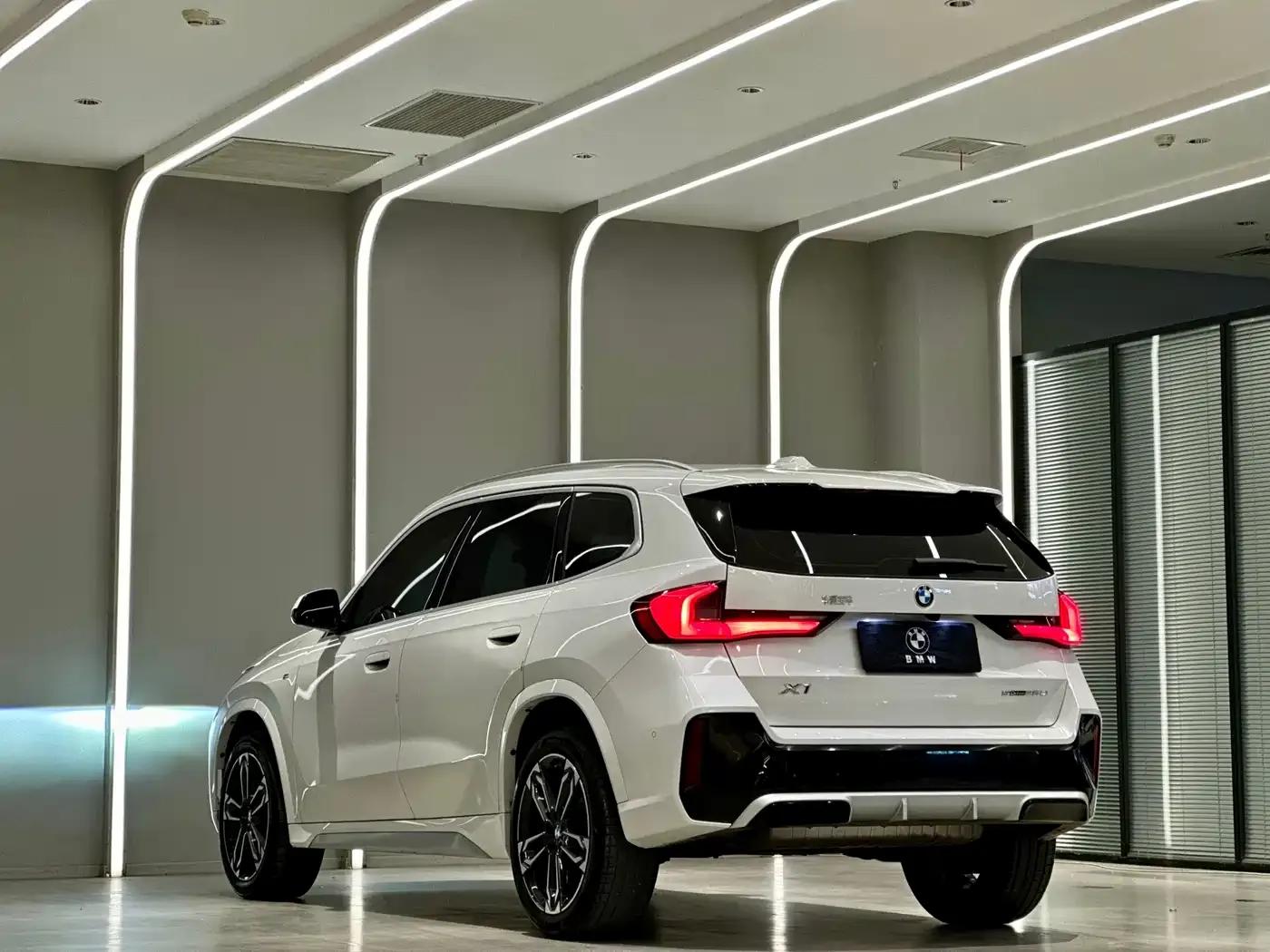 2024 BMW X1 sDrive25Li M Sport Package — миниатюра 10