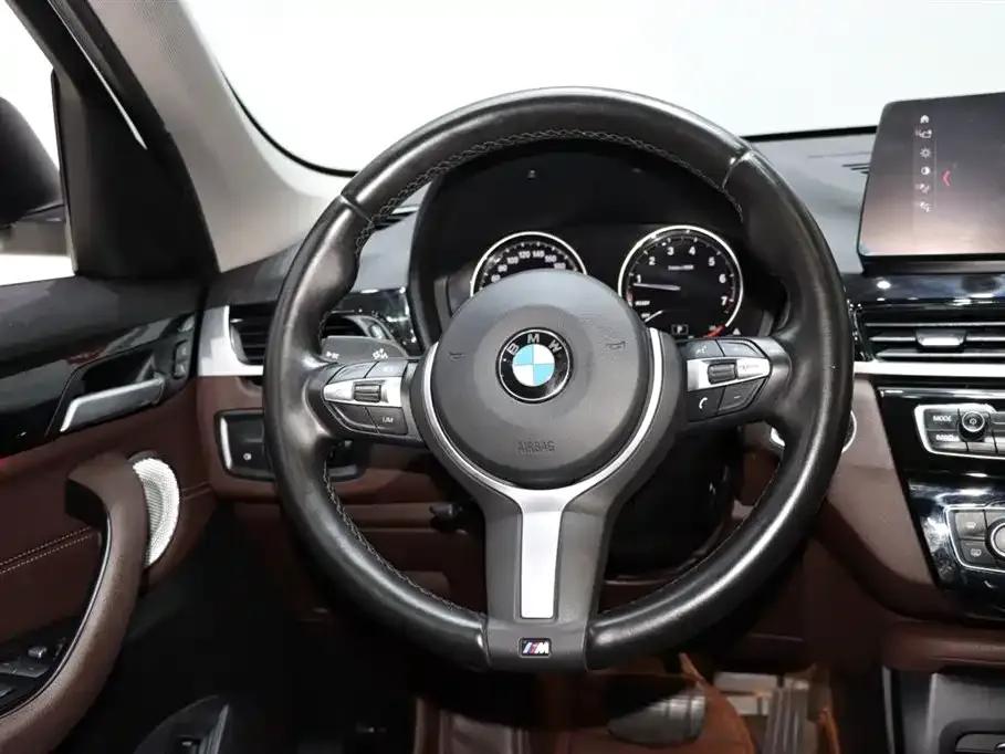 BMW X1 2021 sDrive25Li Leading Edition — миниатюра 13