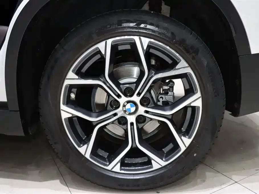BMW X1 2021 sDrive25Li Leading Edition — миниатюра 19