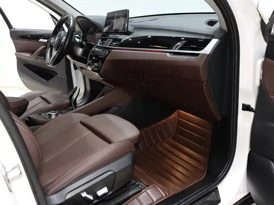 BMW X1 2021 sDrive25Li Leading Edition — миниатюра 8
