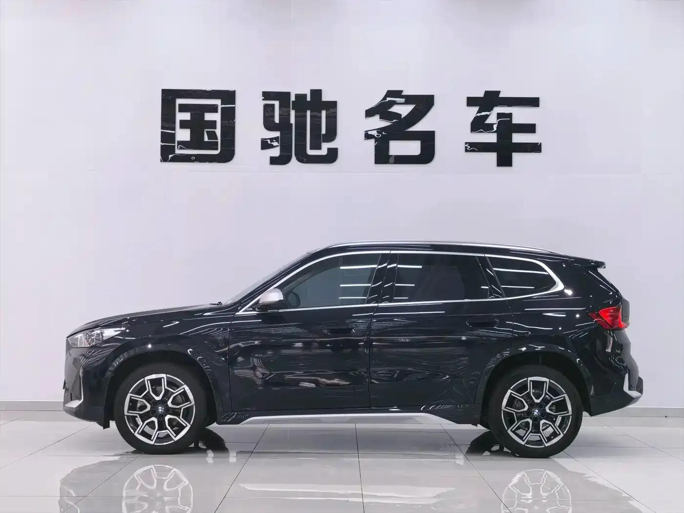 2023 BMW X1 sDrive25Li X Design Package — миниатюра 3