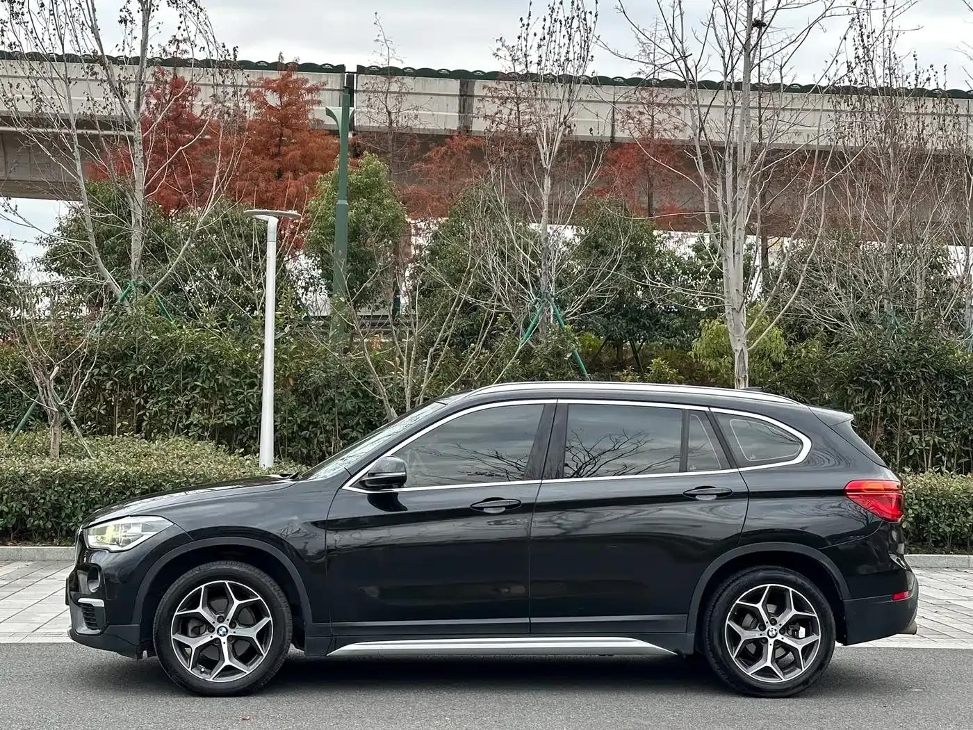 BMW X1 2019 sDrive18Li Premium — миниатюра 7