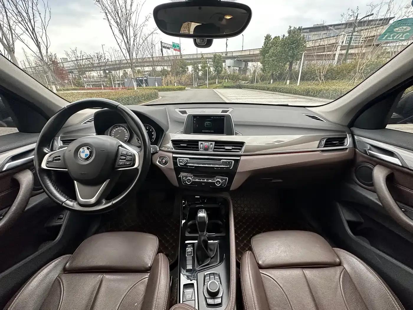 BMW X1 2019 sDrive18Li Premium — миниатюра 8