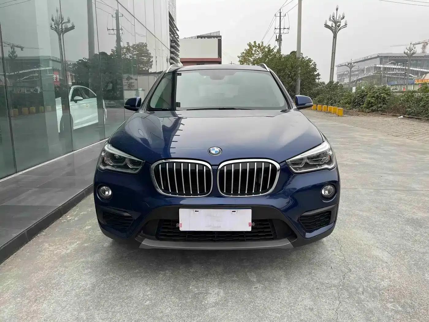 BMW X1 2019 sDrive20Li Leading Edition — миниатюра 3
