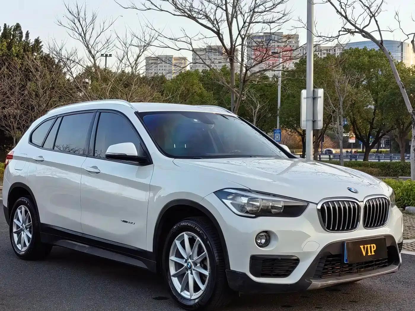 BMW X1 2018 sDrive18Li Fashion Edition — миниатюра 3