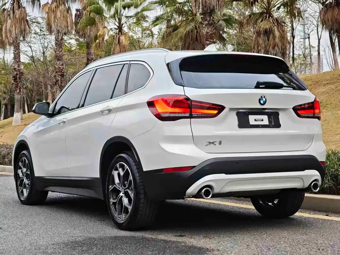 BMW X1 2020 sDrive25Li Leading Edition — миниатюра 14