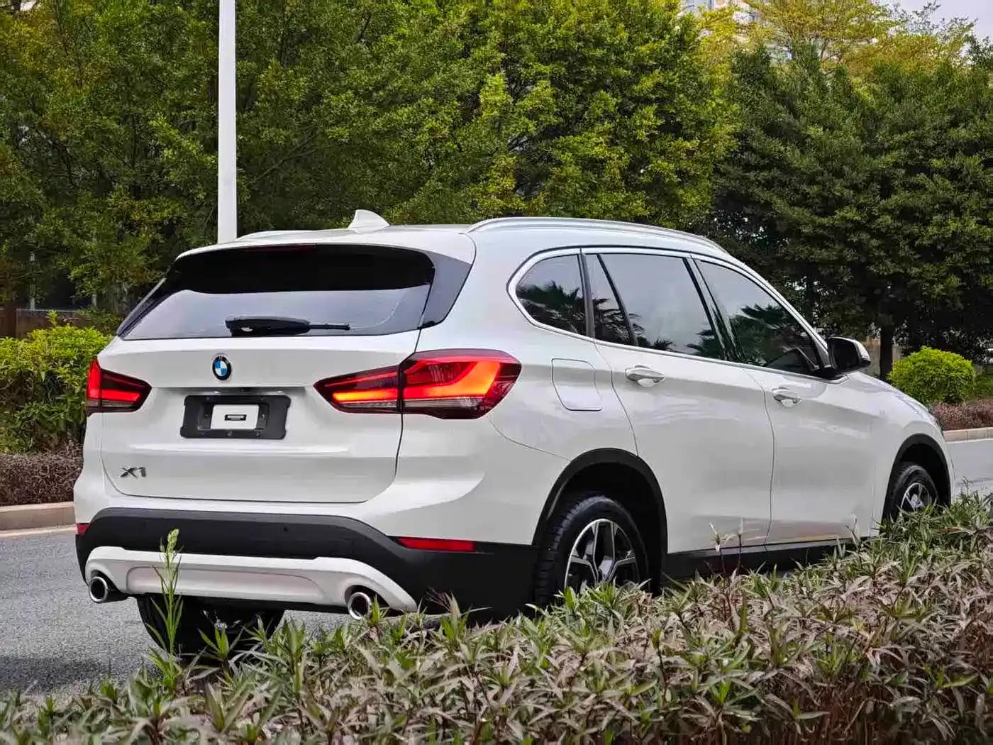 BMW X1 2020 sDrive25Li Leading Edition — миниатюра 16