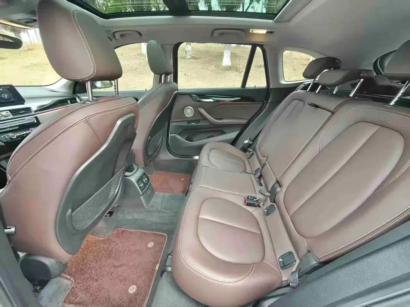 BMW X1 2020 sDrive25Li Leading Edition — миниатюра 9