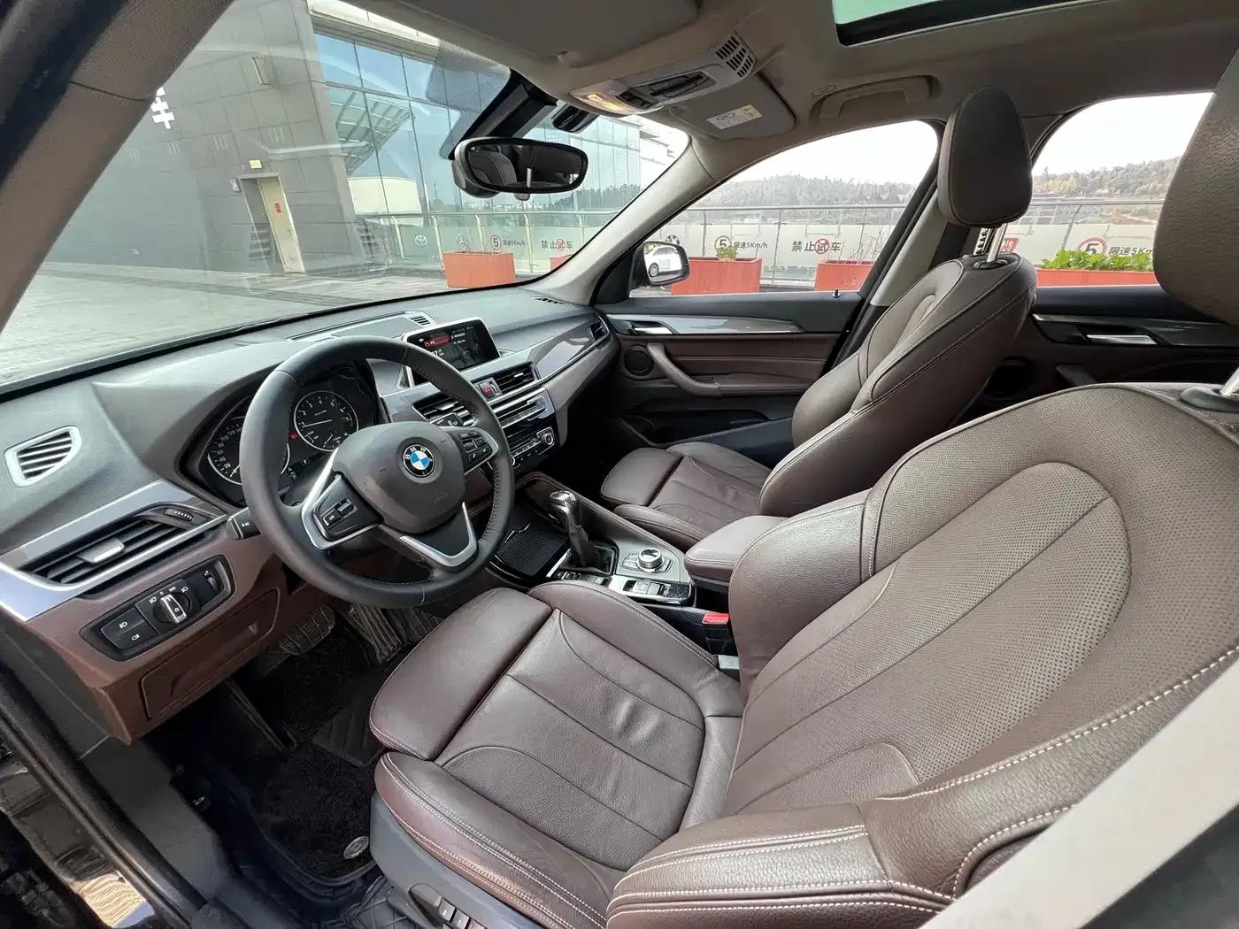 BMW X1 2018 xDrive20Li Premium — миниатюра 16