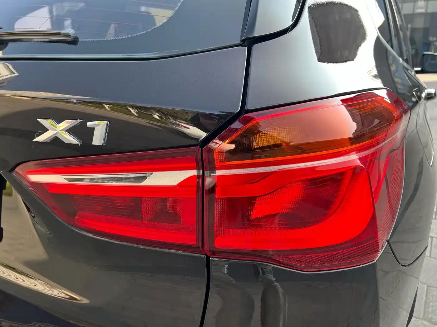 BMW X1 2018 xDrive20Li Premium — миниатюра 33
