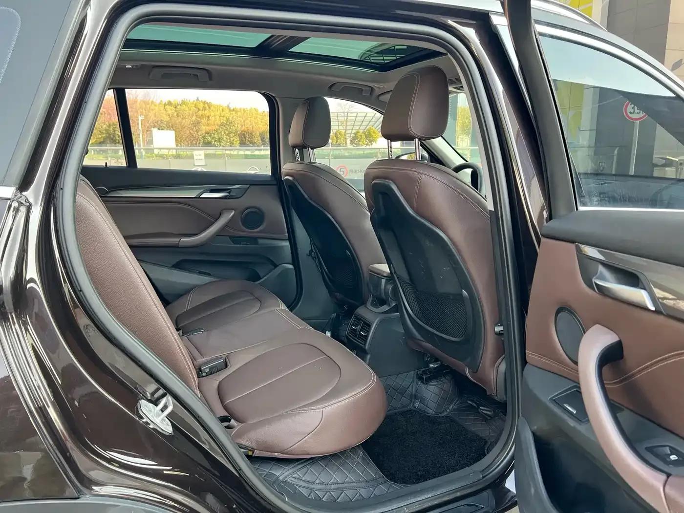 BMW X1 2018 xDrive20Li Premium — миниатюра 37
