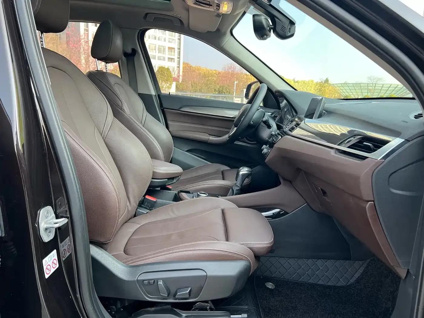 BMW X1 2018 xDrive20Li Premium — миниатюра 40
