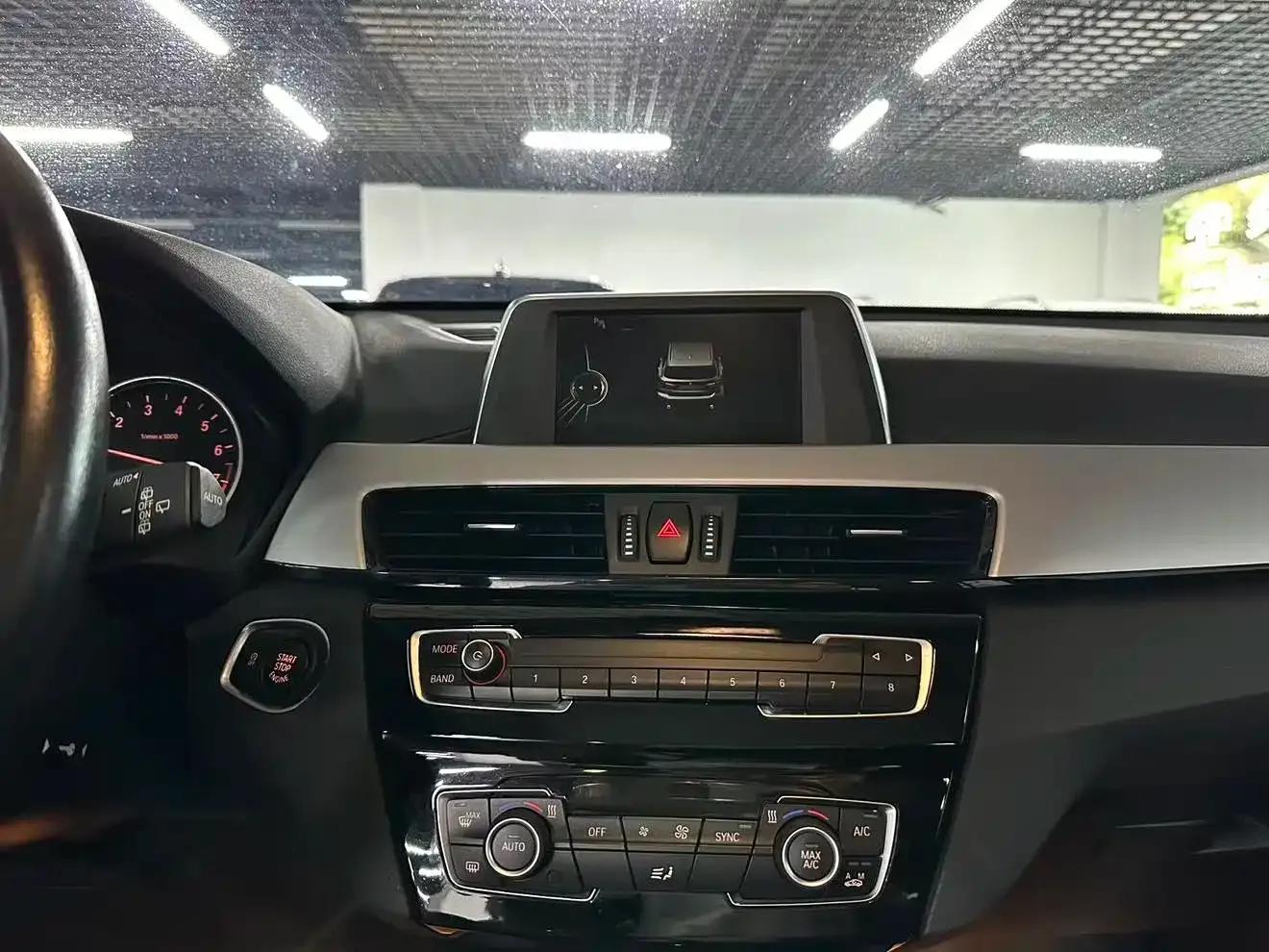 BMW X1 2016 sDrive18Li Fashion Edition — миниатюра 11